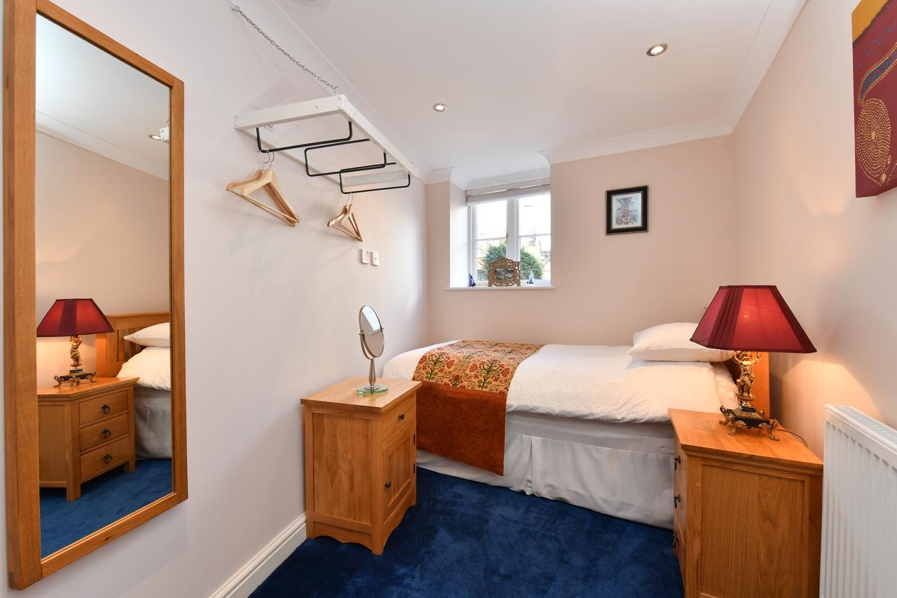 เฮอริเทจ เบด แอนด์ เบรกฟาสต์ Bed & Breakfast คาล์น ภายนอก รูปภาพ