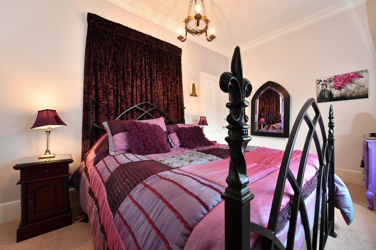 เฮอริเทจ เบด แอนด์ เบรกฟาสต์ Bed & Breakfast คาล์น ภายนอก รูปภาพ